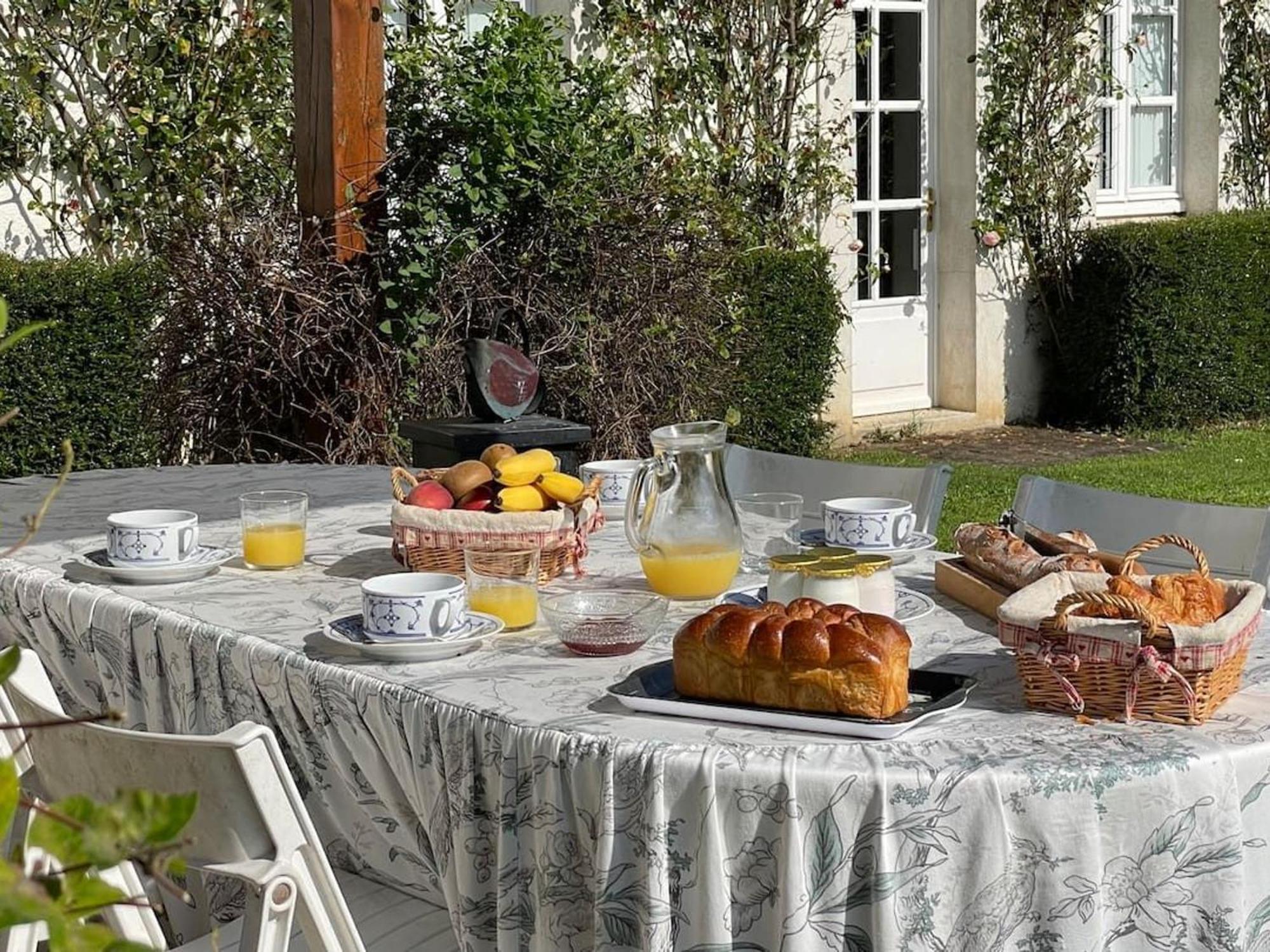 Paucourt **Suite Familiale Spacieuse Au Coeur De La Foret De Montargis** - Fr-1-590-335 מראה חיצוני תמונה